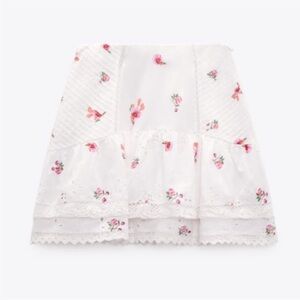 Zara Woman Floral Embroidery skirt